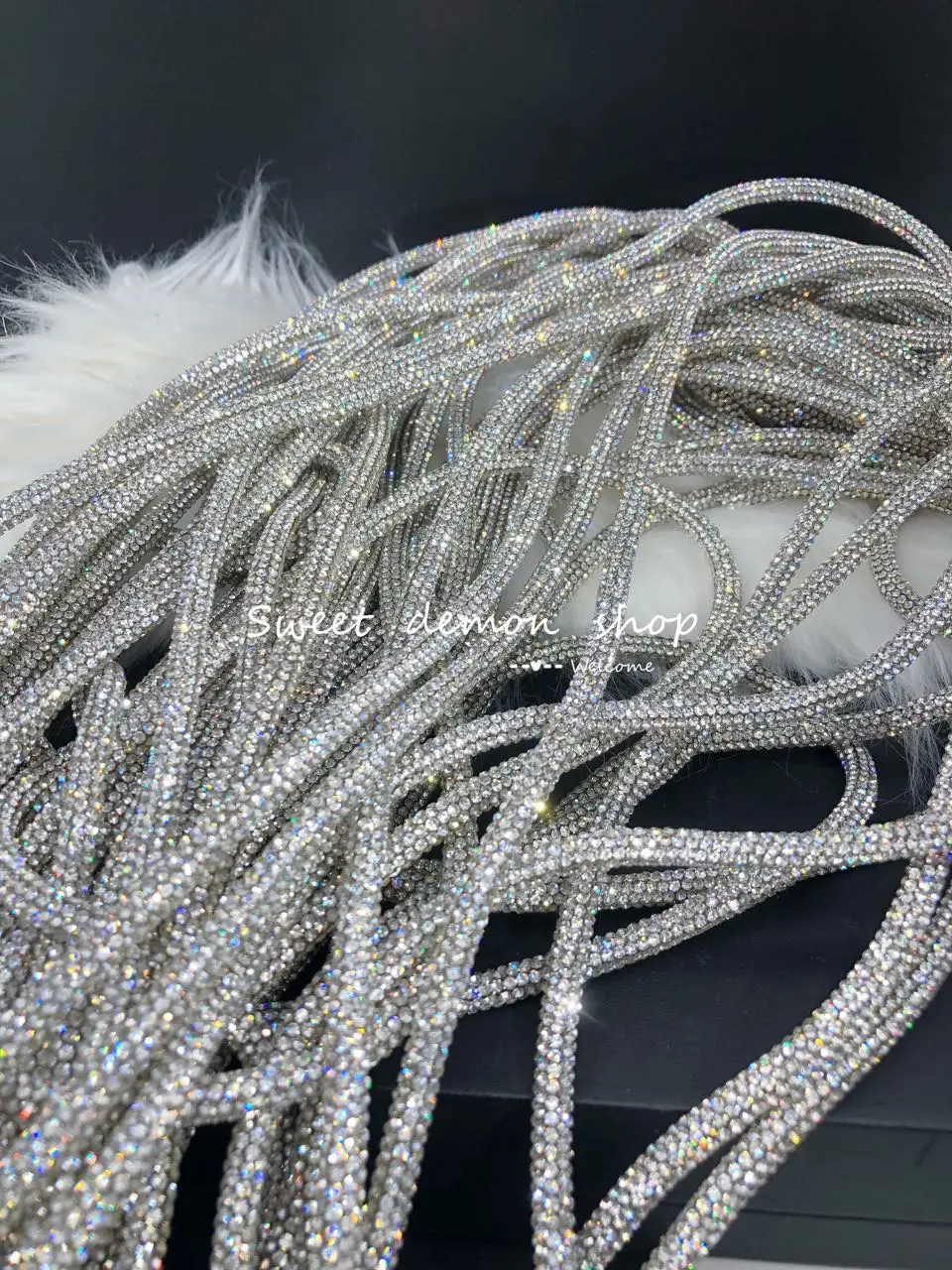 Tubo di strass da 4mm per artigianato corda di strass Bling tubo di corda glitterata per fiocchi fai da te lunghi 50cm