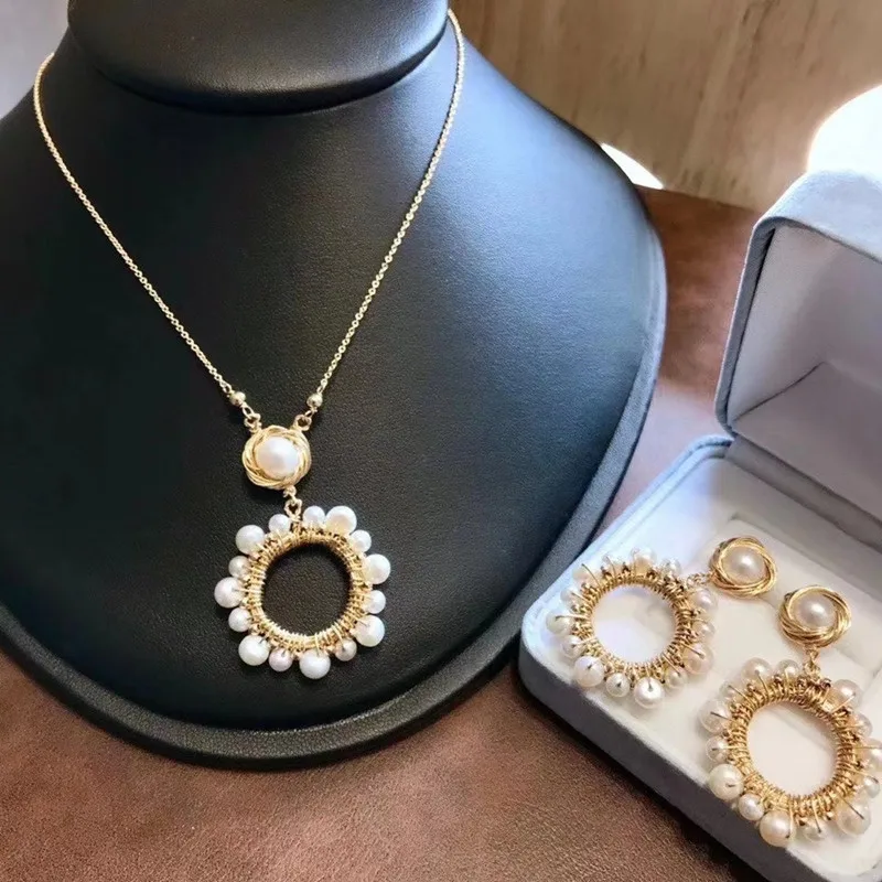 

hot sell vintage design princess round natural white genuine pearl handmade gold pendant necklace earring set