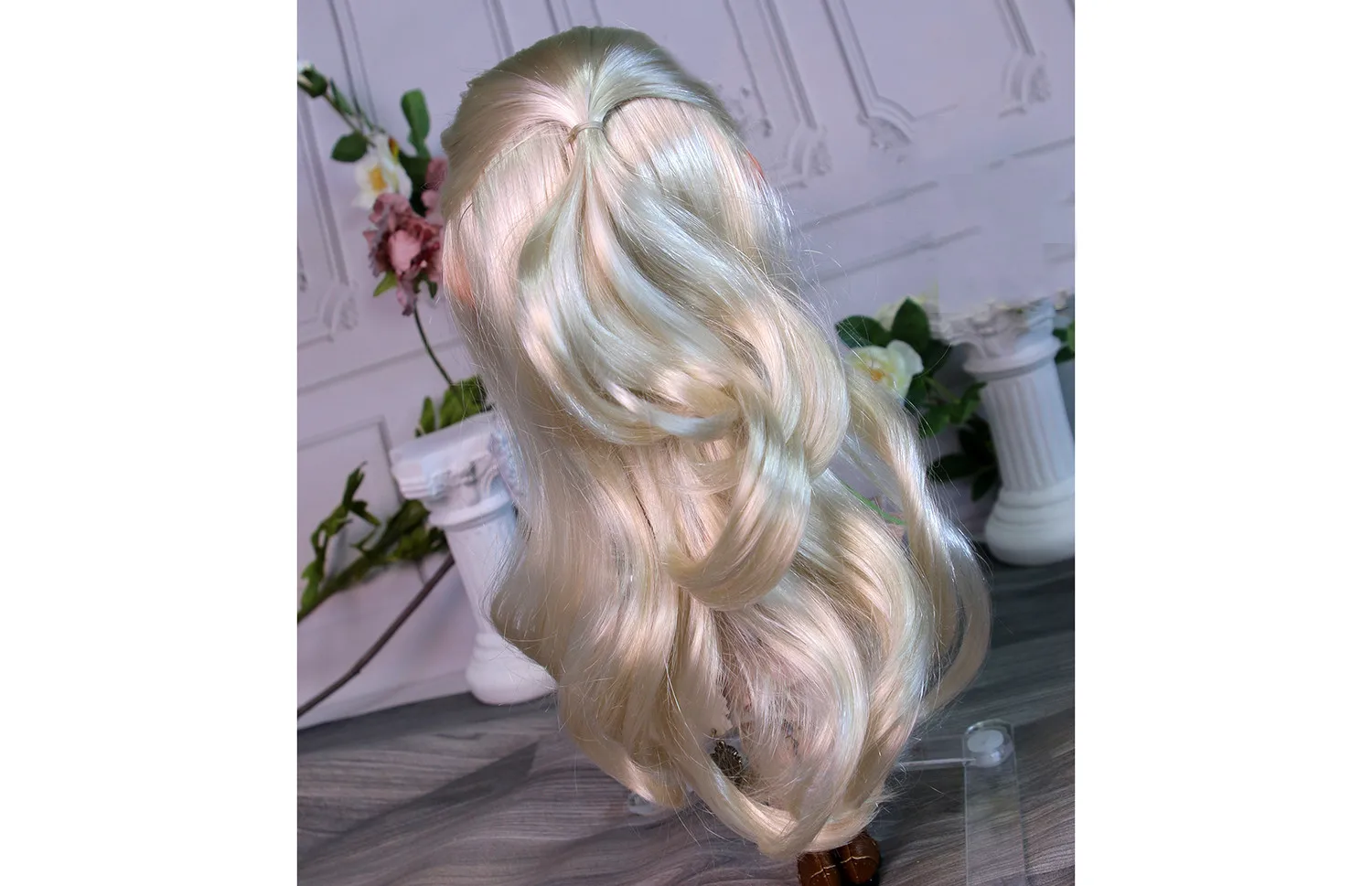 Blythes Doll Emulation Hair fits in a 1/6 size with stylish foreign style imitation mohair elegant princess-braid light blonde