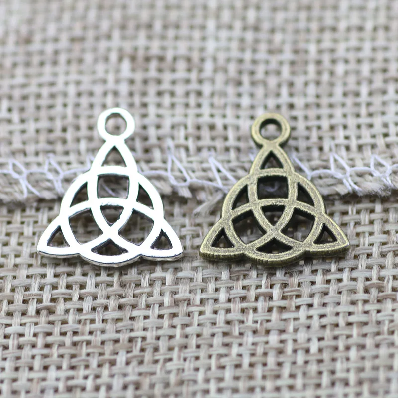 

High Quality 20 Pieces/Lot 14mm*16mm Antique Silver Plated Religious Triangle Charm Diy Metal Charms For Jewelry Making