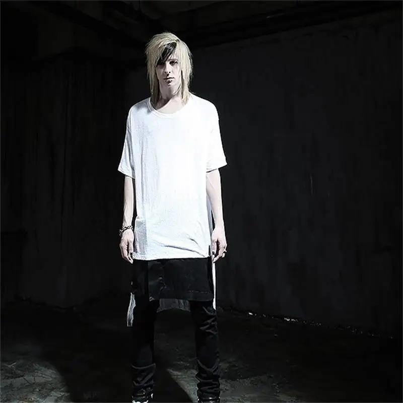 

Men's European and American Korean version round collar short front and long back asymmetrical long large size nightclub T-shirt