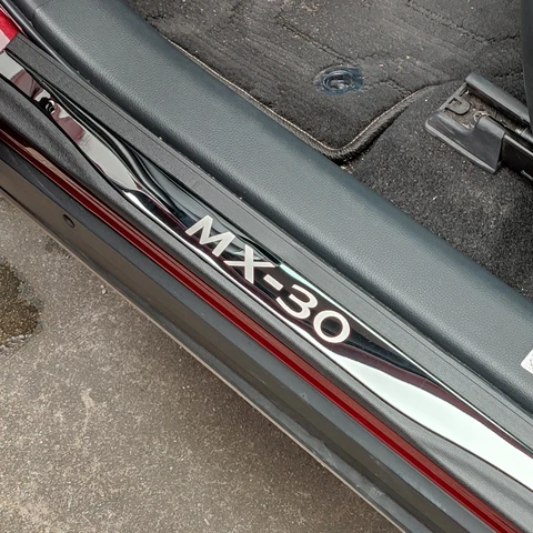 Для Mazda MX30 MX-30 автомобильные аксессуары для двери педаль подоконника Protector Scuff Plate Auto Thresholds Sticker Styling Trim 2020 2021 2022