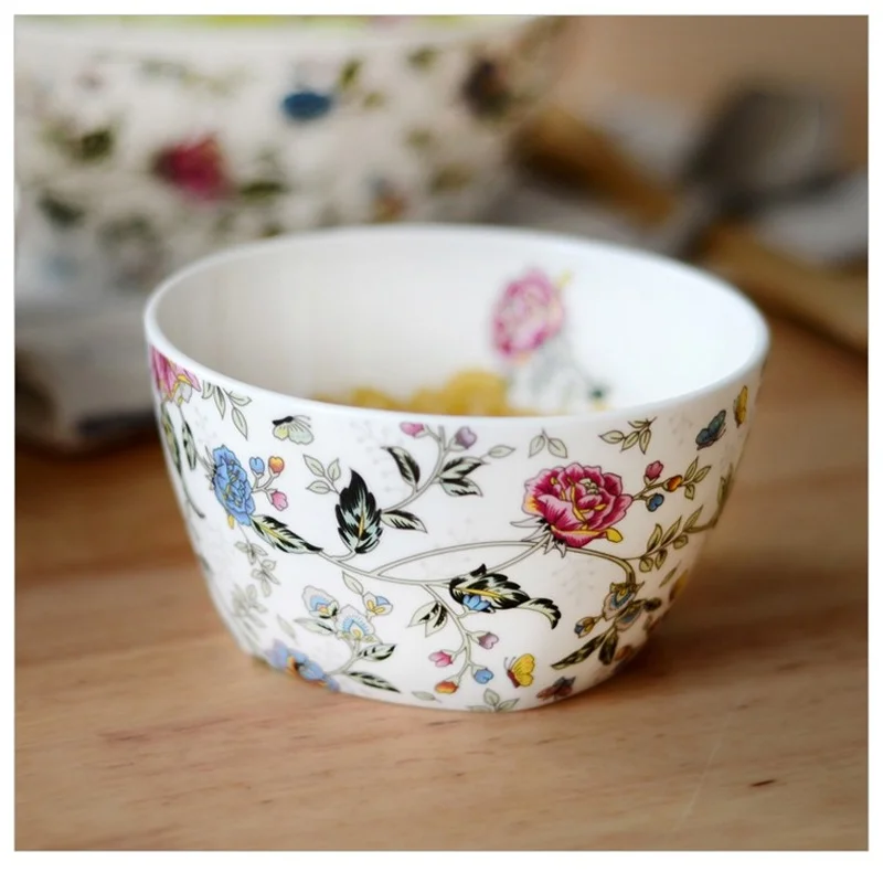 Real Bone China Floral Japanese Bowl Porcelain Small Snack Bowl Ceramic Mini Kitchen Bowl for Sauce Rice Bowl Dessert Bowl