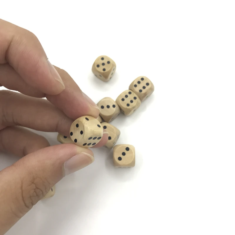 New 6Pcs 12mm Drinking Wooden Dice Rounded Corner Woodiness Point Dice Natural Wood Material Children Teaching Dice Wholesale