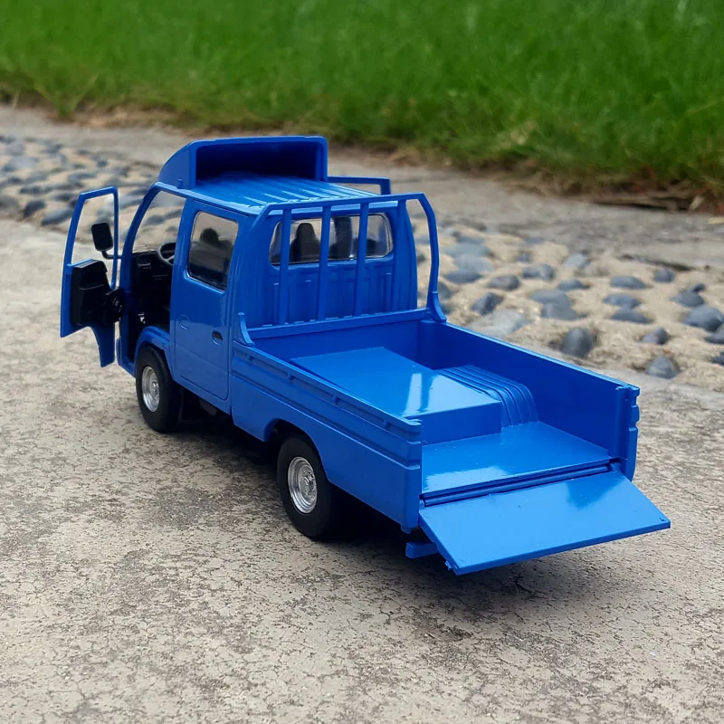 1:32 ISUZU NHR Pickup Lkw Legierung Auto Modell Diecast Spielzeug Fahrzeug sound und licht Pull Zurück Simitation Autos Modell Spielzeug geschenk