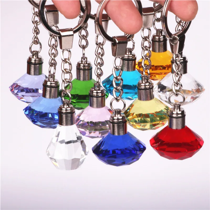 50Pcs Led Crystal Keychain Light Glowing Luminous Diamonds Glass Key Rings Pendant Hanging Jewelry Favorite Gift