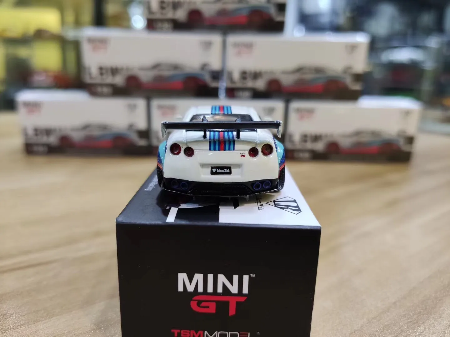 MINI GT 1/64 MARTINI R35 GT-R LB Collection of die-casting simulation alloy model car toys