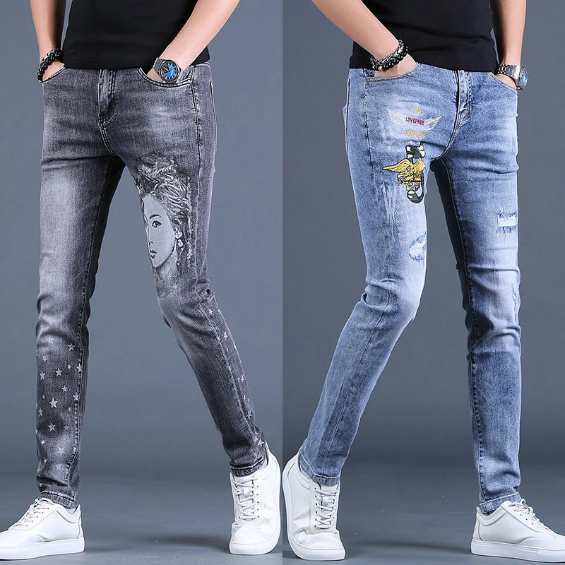 

Men’s High Quality Slim-fit Gray Jeans&Blue Jeans,Ripped&Scratched Embroidery Denim Pants,Stretch Print Casual Jeans Pants;