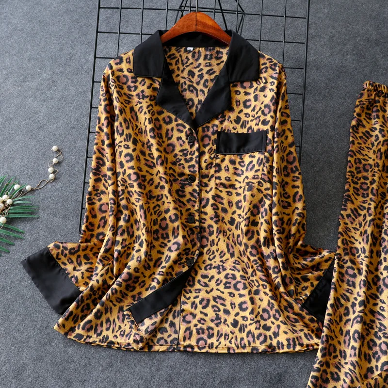 Leopard Pyjamas Women Stripe Satin Pajamas Sets 2019 New Spring Long Sleeve 2 Pcs Suit Casual Silk Home Clothing Sleepwear