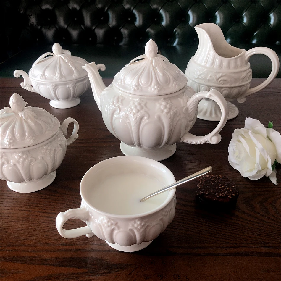 

European palace retro relief English afternoon tea coffee set sugar pot coffee cup embossed berry cup