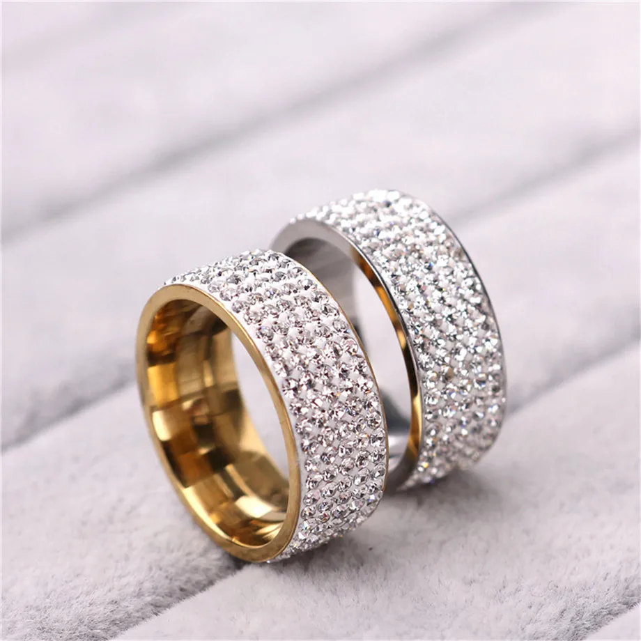 Hip Hop Ice Out Bling Full Rhinestone Womens Ring Gold Color Pierścionki ze stali nierdzewnej dla mężczyzn Kobiety Biżuteria modowa Anel