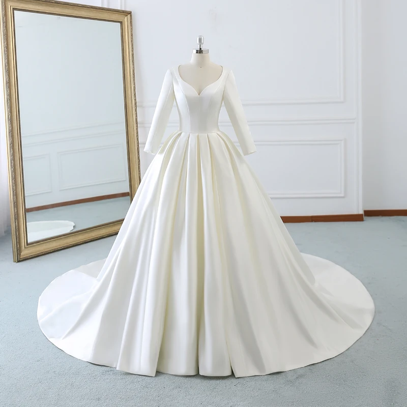 FOLOBE Palace Princess Ball Gown abito da sposa a maniche lunghe abito da sposa Vintage in raso con scollo a v abito da sposa semplice e classico