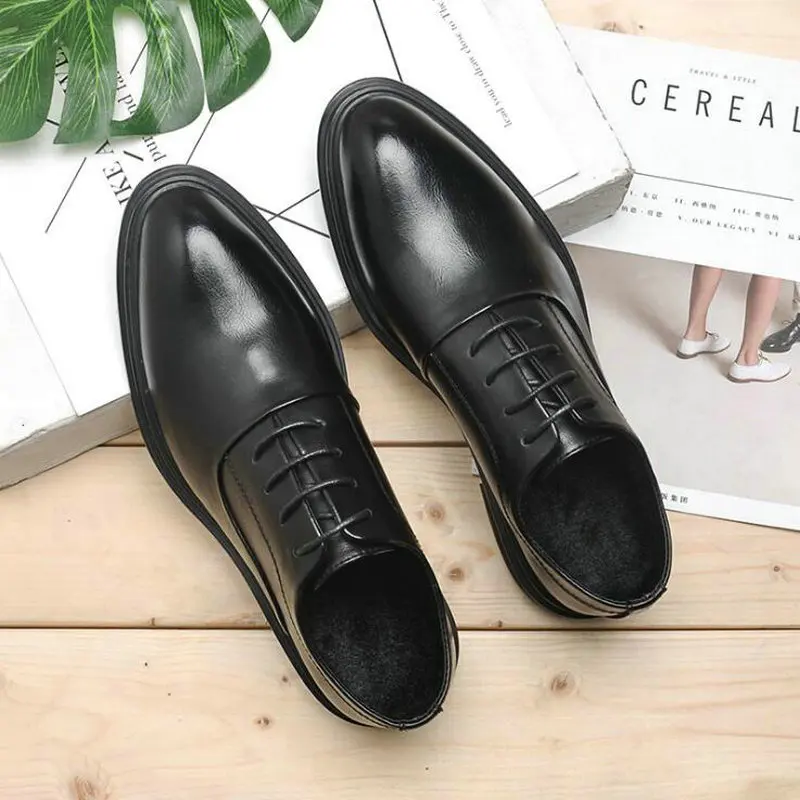 Mens Dress Shoes Oxfords Business Office Pointed Black Brown Lace-Up Men\'s Formal Shoes Wedding shoes 569