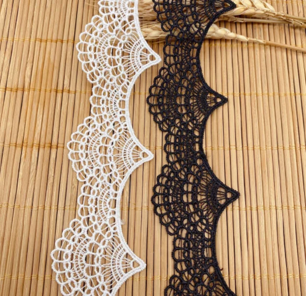 Width: 4.2cm (1.68") Embroidered Lace Trim Ivory White&Black Laces for Wedding Dress Sewing Accessories Decoration(ss-2387)
