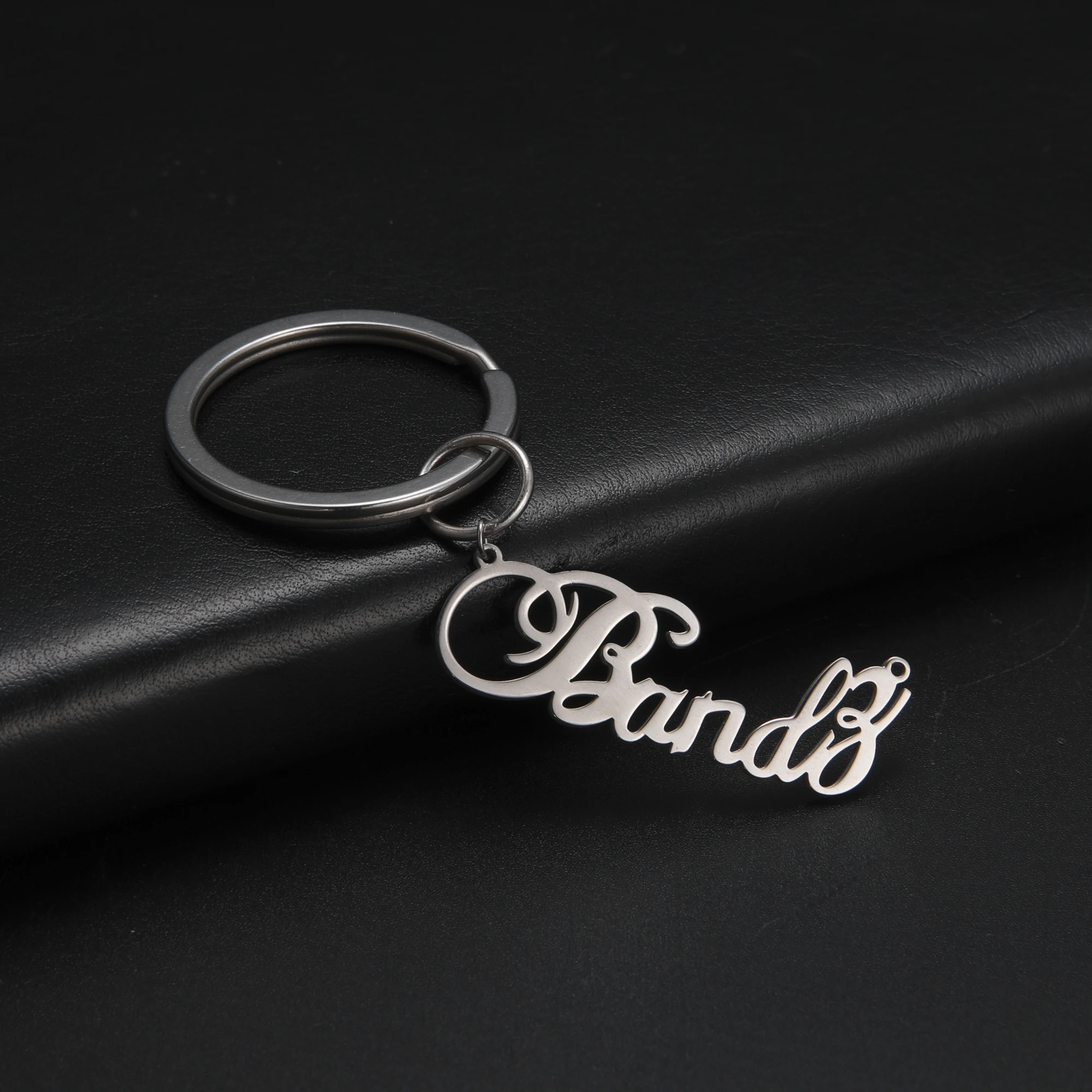 Sipuris Personalisierte Namens-Schlüsselanhänger aus Edelstahl, Individueller Initialen-Namensschlüsselanhänger für Männer, Einzigartiger Schmuck-Schlüsselring, Geschenk Neu – Detail 9