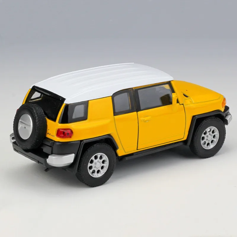 ขาย 1: 36Toyota FJ off-road อัลลอยด์, จำลอง Die-Cast โลหะดึงกลับของเล่นเด็กวันเกิดของขวัญจัดส่งฟรี