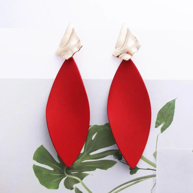 Pendientes largos geométricos para mujer, aretes Retro Vintage, color blanco, regalo de boda, fiesta de Navidad, venta al por mayor, 2019