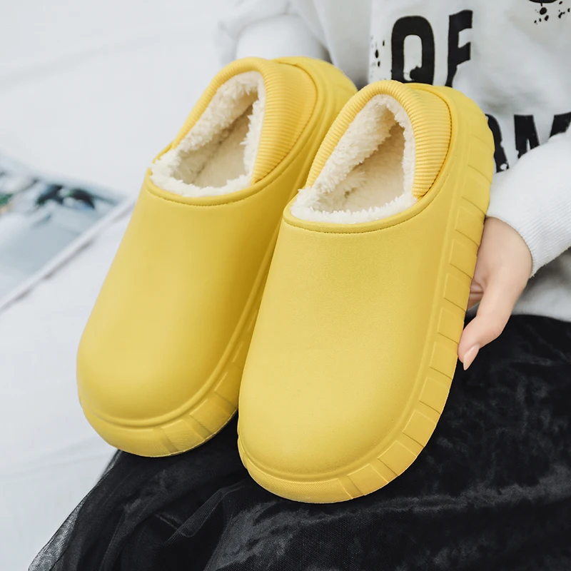 The New Men Women Winter Slippers Fur Slippers Warm Fuzzy Plush Garden Clogs Mules Slippers Home Indoor Couple Soft Slippers