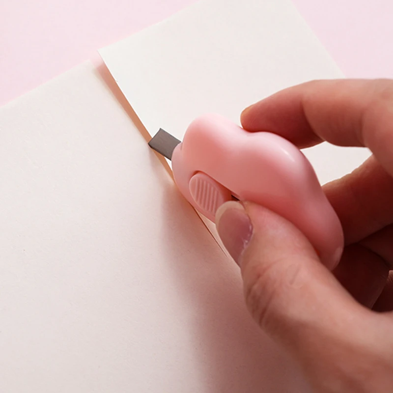 Schattig konijn wolk kleur mini draagbaar mes papiersnijder snijden papier scheermesje kantoorbenodigdheden snijbenodigdheden