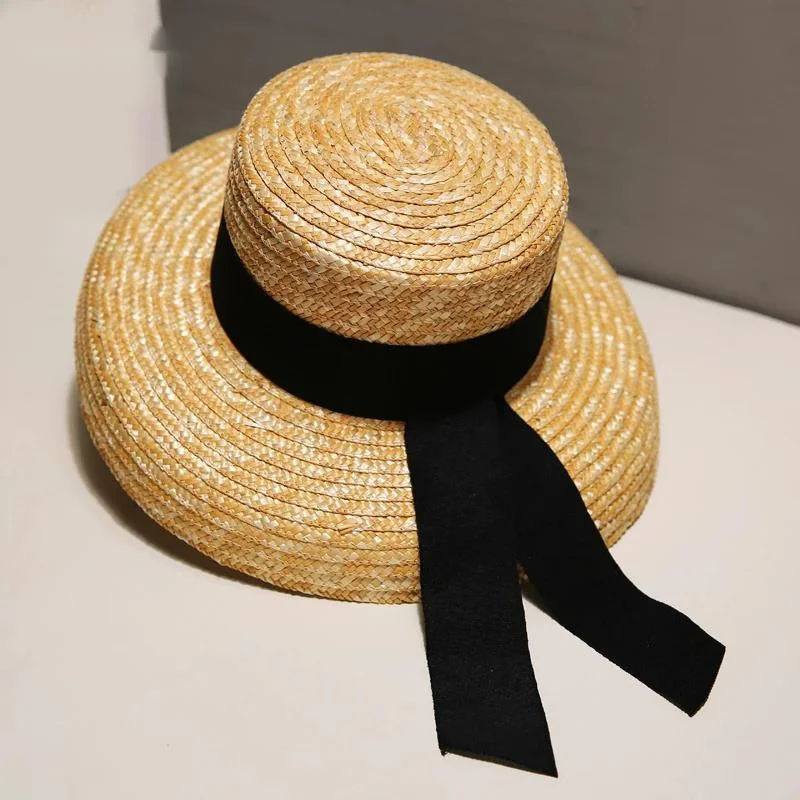 

2019 Summer Ribbon hats Womens Designer Straw Hat Summer Beach Sun Hat Lady French Retro Wide Brim Fashion Brand Female Hat