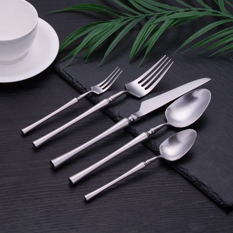 

30Pcs/set Silver Dinnerware Set 304 Stainless Steel Western Cutlery Kitchen Food Tableware Dinner Set Spoons Forks and Knives