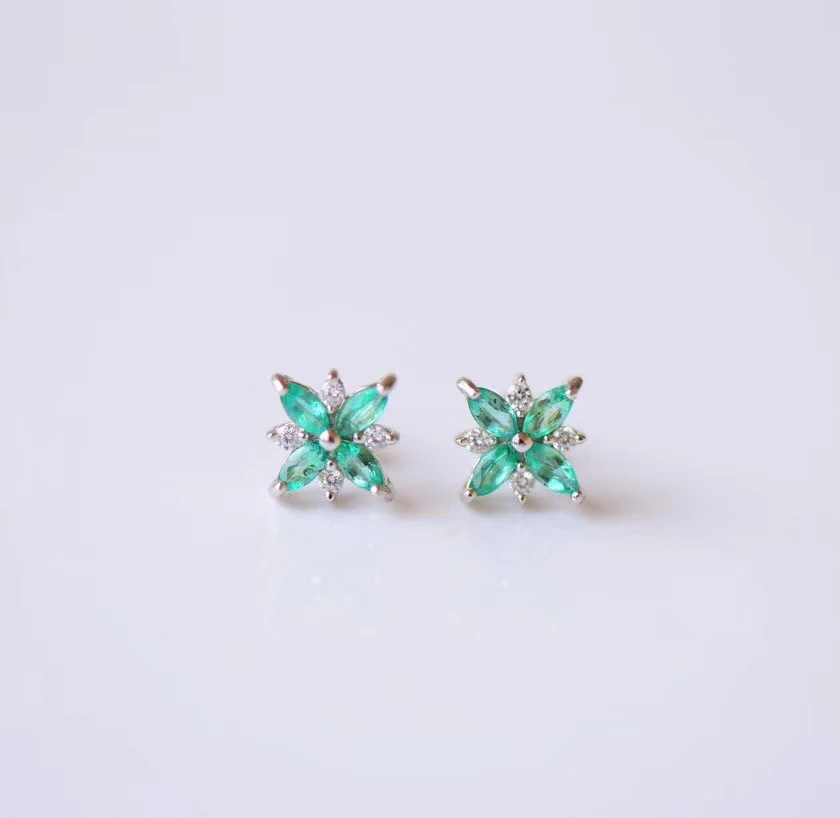 

Star natural green emerald gemstone earrings S925 silver earrings women fashion earrings