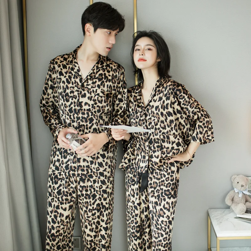 Autunno di Estate Coppia Pajamas Set Donne Degli Uomini Manica Lunga Pantaloni Lunghi Degli Indumenti Da Notte di Raso Della Stampa del Leopardo