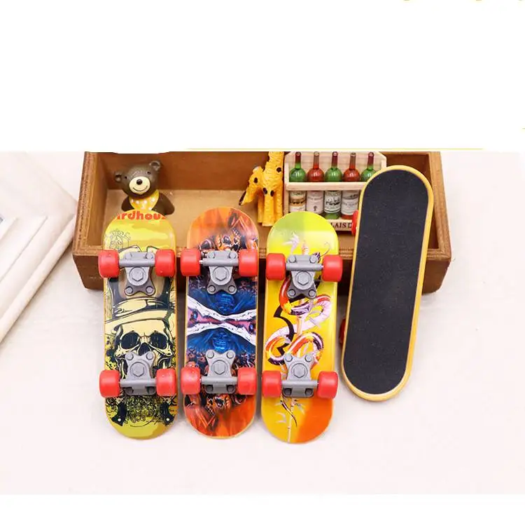 

1PC Kids Children Mini Finger Board Fingerboard Skate Boarding Toys Children Gifts Party Favor Toy