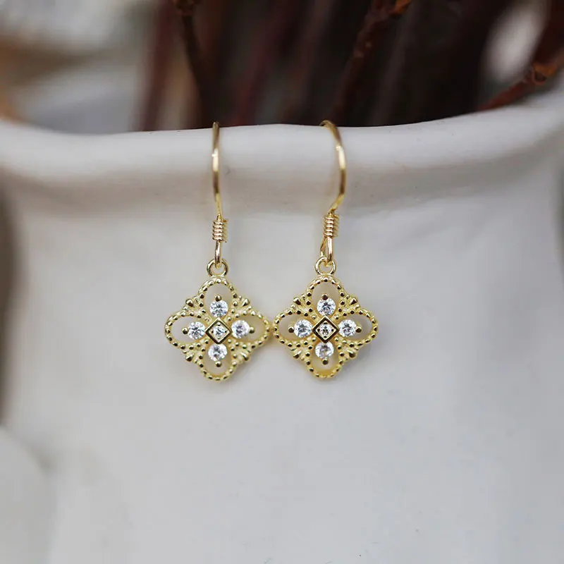 YC3264E S925 Silver Fashion Delicacy Lucky Flower Hollow out Earrings GIRL'S Gift Party Banquet WOMEN'S Jewelry Earrings