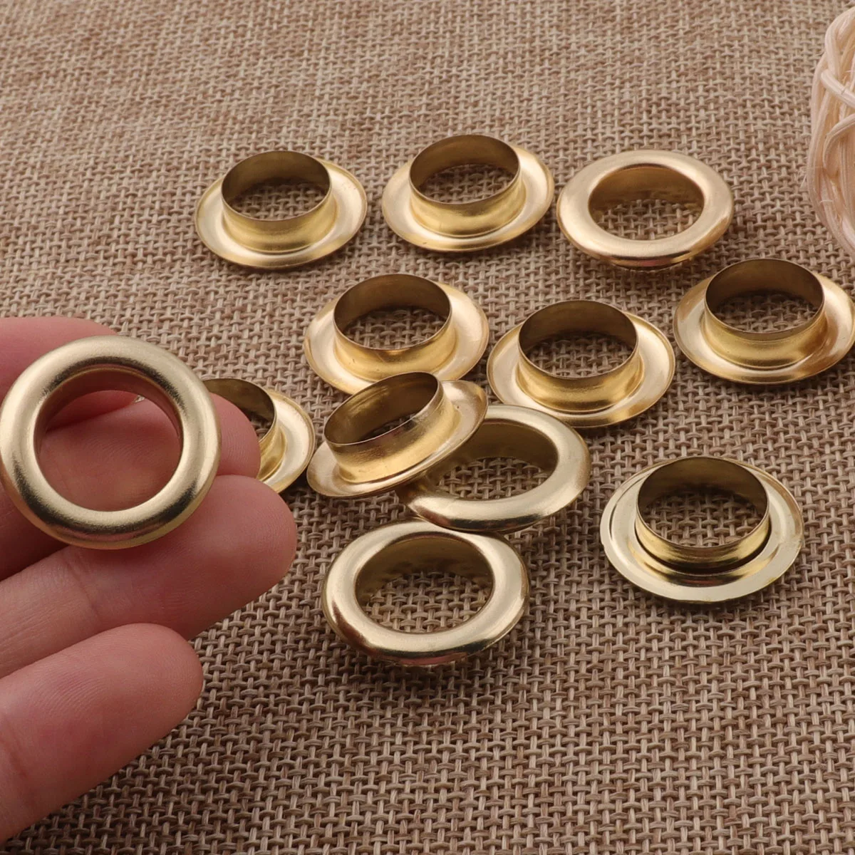 50 Sets Gold Eyelets Grommets With Washers Large Eyelets Barrel Diameter for Leather Canvas bag Purse