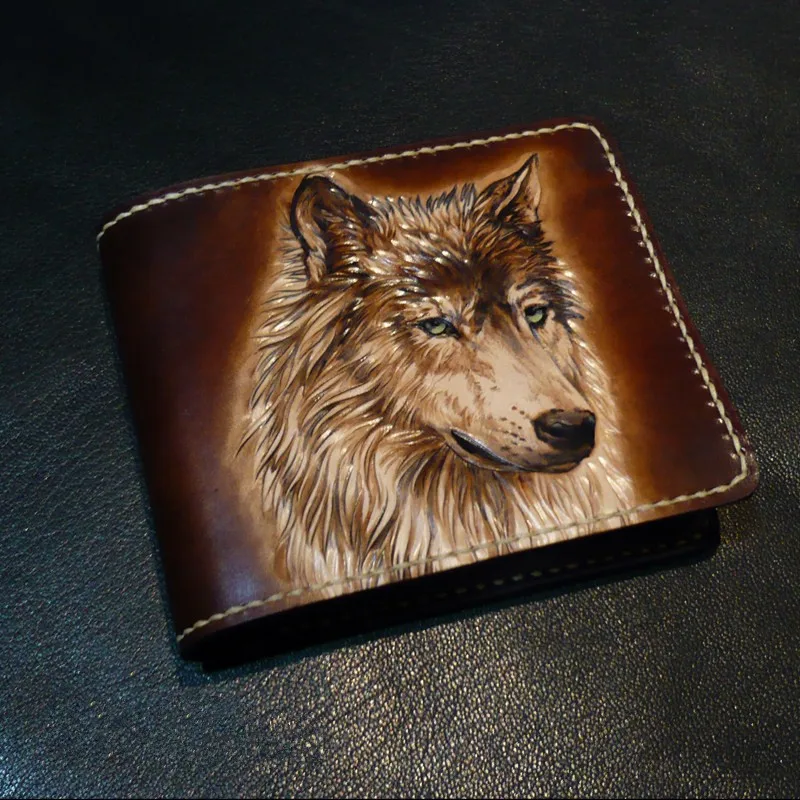 

Hand Engraving Short Cow Leather Hand Carved Wolf Wallets Purses Men Clutch Vegetable Tanned Leather Wallet Card Holder Gift