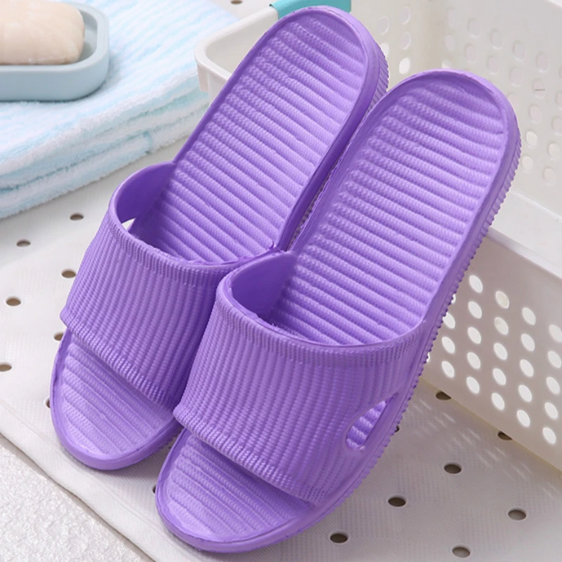 Yeni kadın kapalı kat düz ayakkabı yaz kaymaz Flip flop banyo ev terlik kadın terlik rahat Zapatillas de hombre