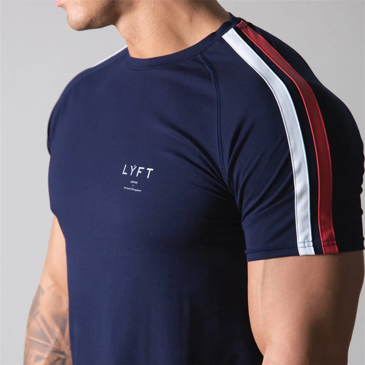 New Gym Skinny T-shirt Men Cotton Casual Short Sleeve Shirt Male Bodybuilding Sport Tees Tops Summer Fitness Workout Clothing