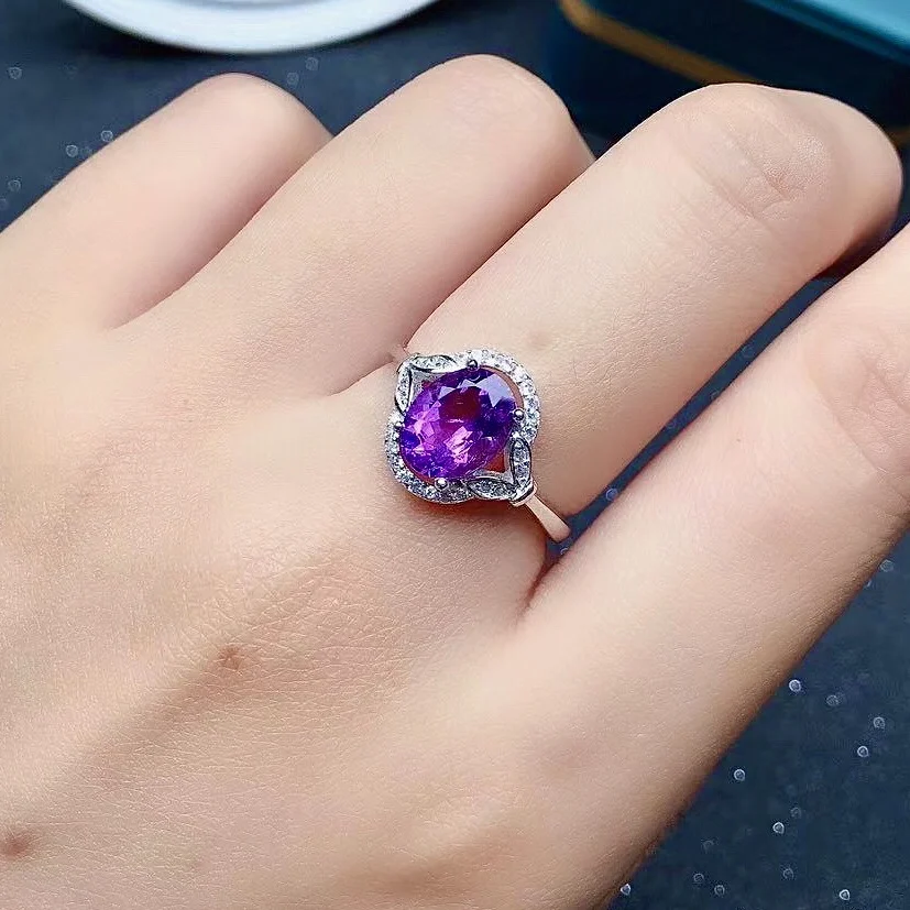 

Elegant Sterling Silver Amethyst Jewelry VVS Grade 7mm*9mm 2ct Natural Amethyst Ring for Party 925 Silver Crystal Ring