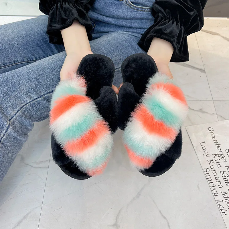 Large Size 43 Winter New Style Plush Slippers Girl Luxury Fluffy Fur Slippers Fashion Shoes Plush Cross Home Warm Slides Women