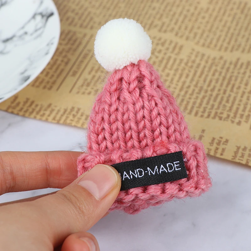 1:6 1:12 Dollhouse Miniature Fashion Ball Top Knitted Beanie Hat Cap Doll House Decoration Dolls Accessory