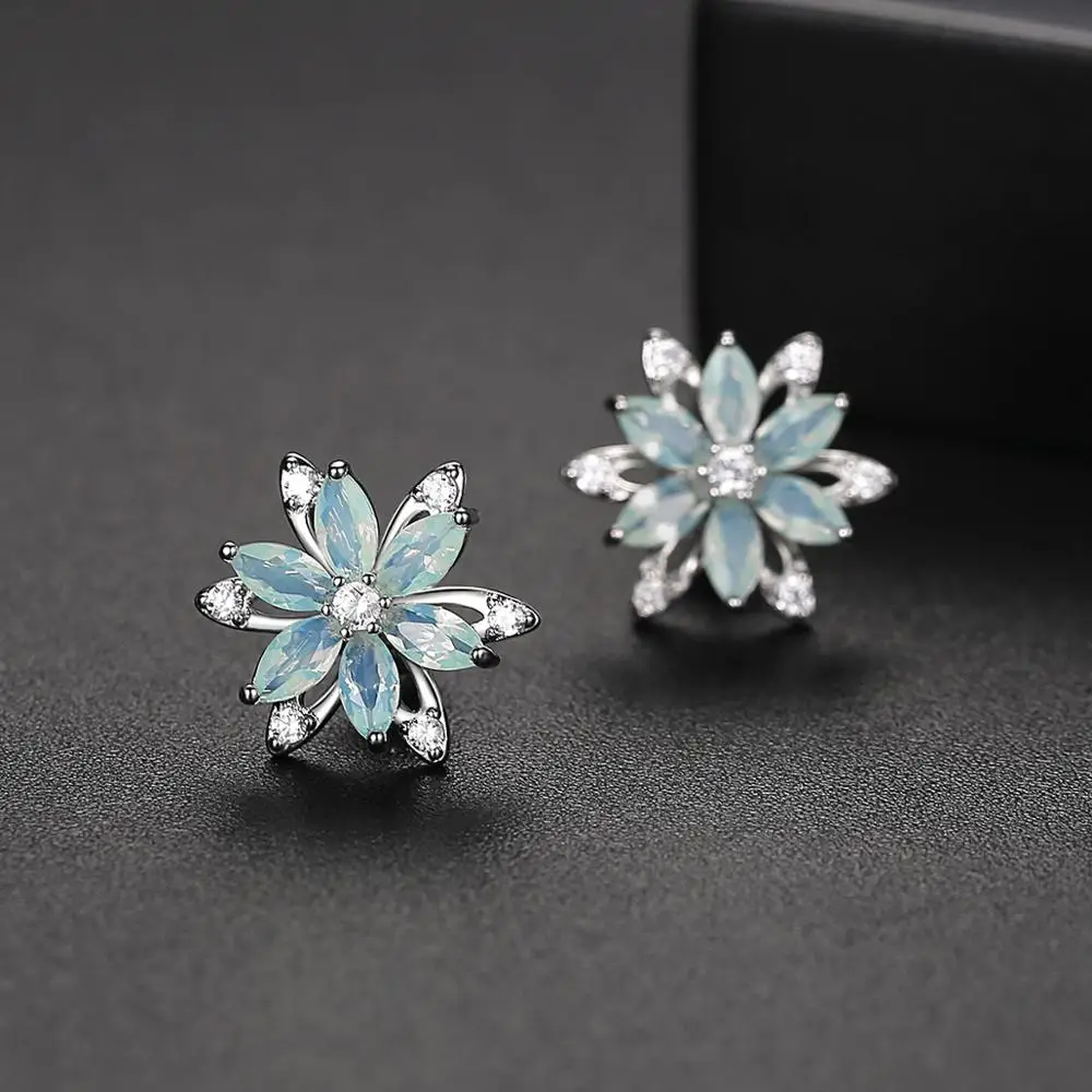 LUOTEEMI Green Pink Cubic Zircon Flower Stud Earrings for Women Fashion Blossom Snowflake Flowers Jewelry Child Friendship Gifts