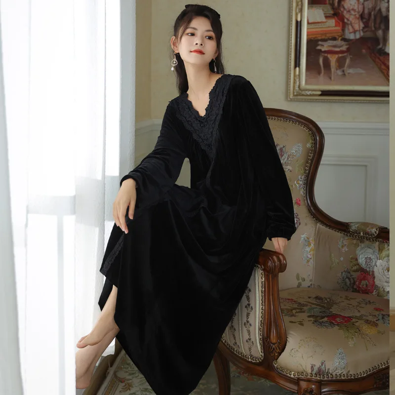 Romantic Nightgowns Women Winter Long Night Dress Victorian Velvet Robe Vintage Court Style Royal Peignoir Princess Sleepwear