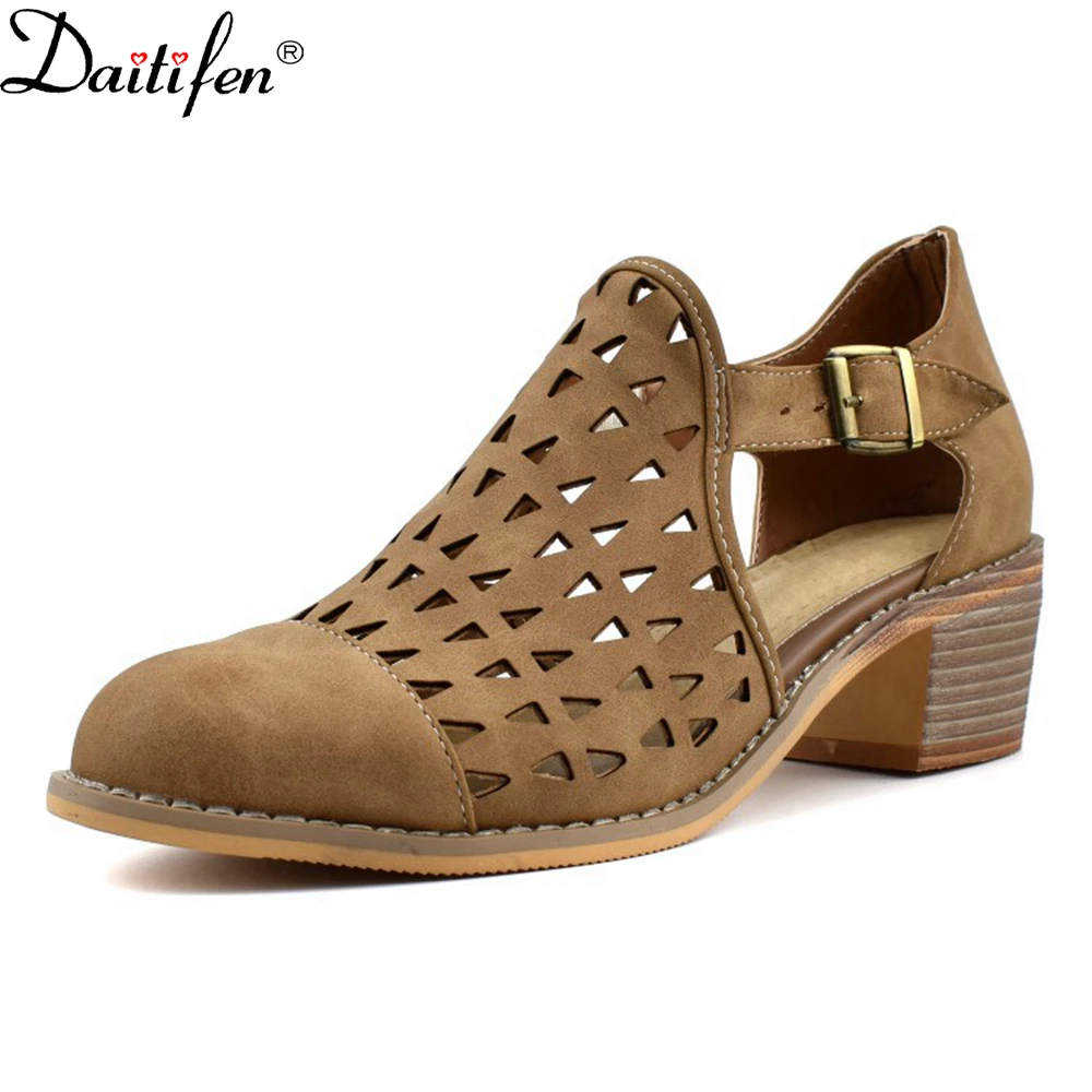 Daitifen Summer Women Retro Sandals Classical Belt Buckle Female Outdoor Shoes Hollow Leisure Ladies Fashion Shoes Low Heel Pump