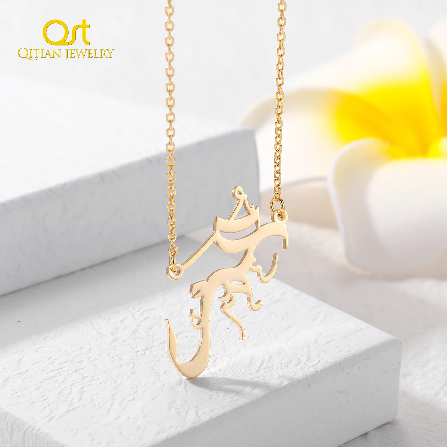 

Arabic Calligraphy Name Necklace For Women Personalized Arabic Pendant 18K Gold Plated Stainless Steel Chain Christmas Gifts