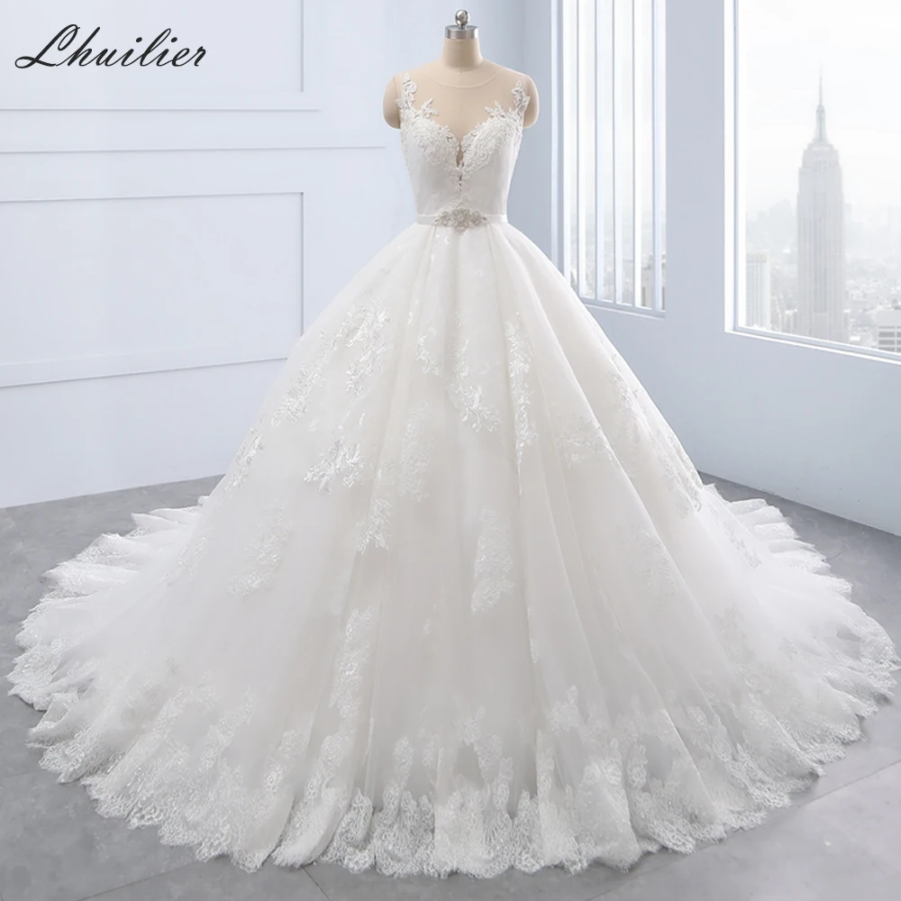 Lhuilier Elegant Scoop Neck Ball Gown Lace Wedding Dresses Sleeveless Bridal Dress Lace Appliques Wedding Gown with Belt