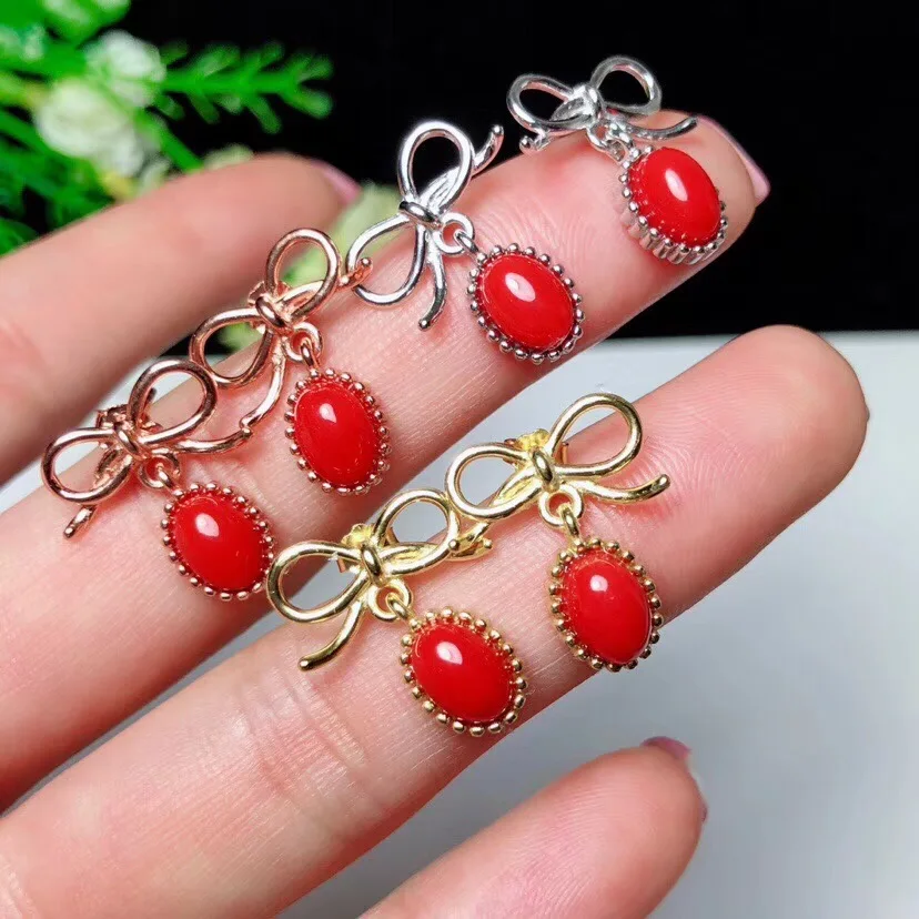 

Natural coral ear nails, 925 Sterling silver, new products, manually built by large-brand designers. Recommendation for ladies'e