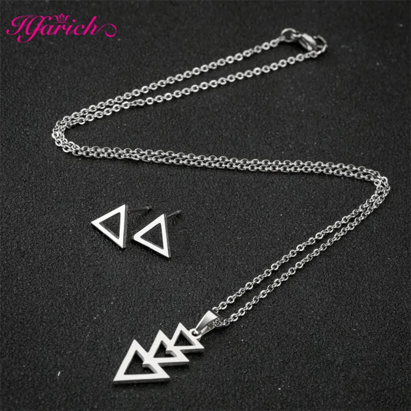 Hfarich Fashion Women Punk Triangle Necklaces Earrings Set Peach Heart Animal Pendant Clavicle Sweater Chain Jewelry Girls Gifts