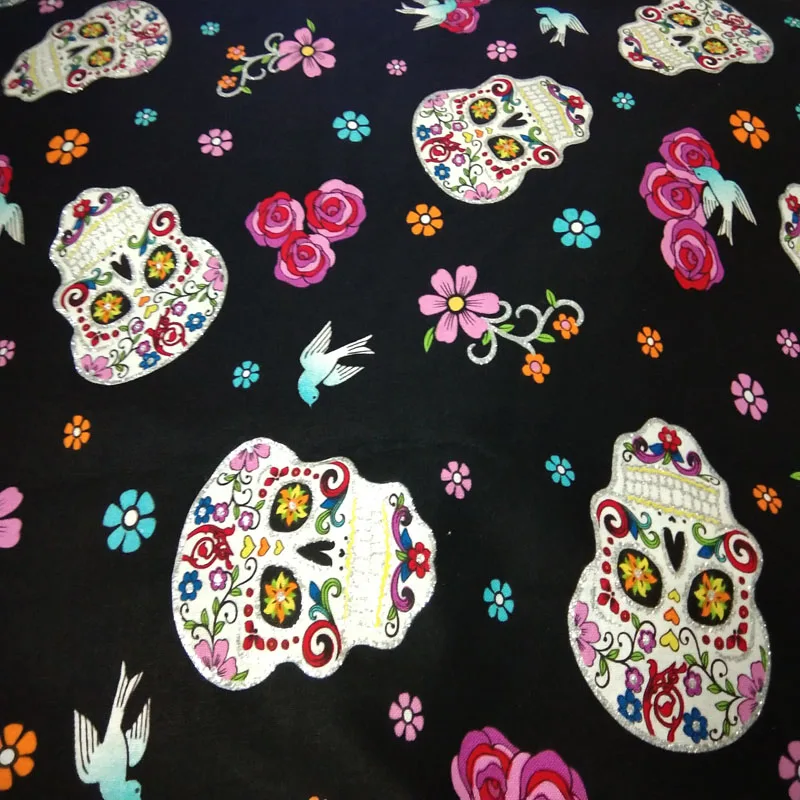 Tela de algodón con estampado de calavera y flores reales, tejido Vintage de retales para decoración del hogar, 50x105cm