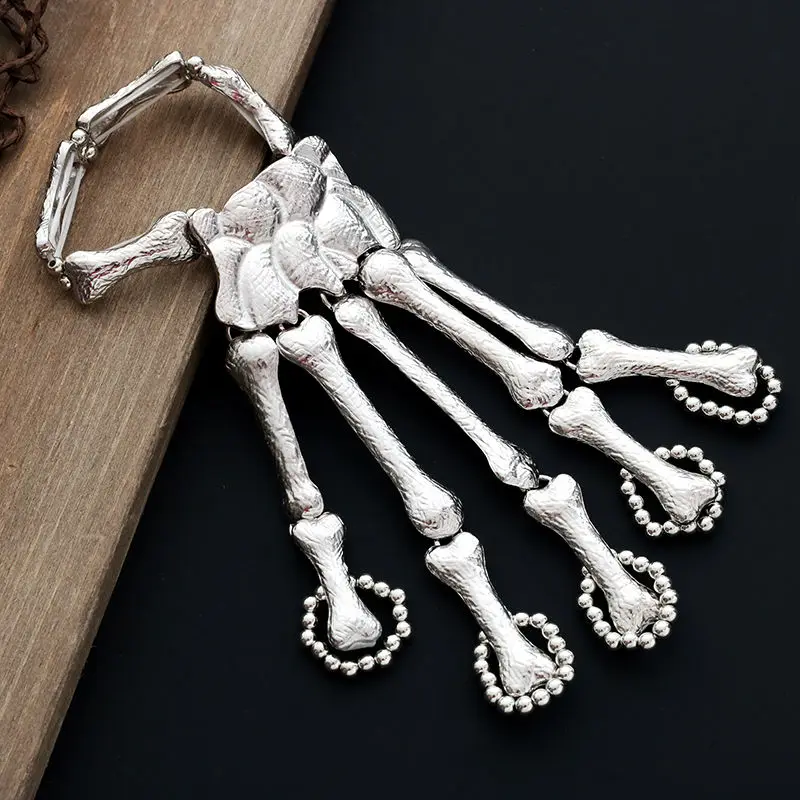 Punk Skull Finger Bracelet Vintage Skeleton Bone Hand Men Flexible Bracelets for Women Christmas Halloween Gifts Gothic  Decor