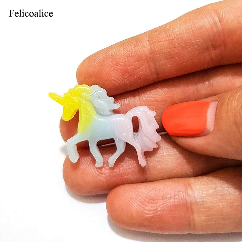 Lot de 8 breloques créatives licorne polymère Slime, jouet pour enfants, dos plat, pâte à modeler, accessoires de bricolage, Plasticine