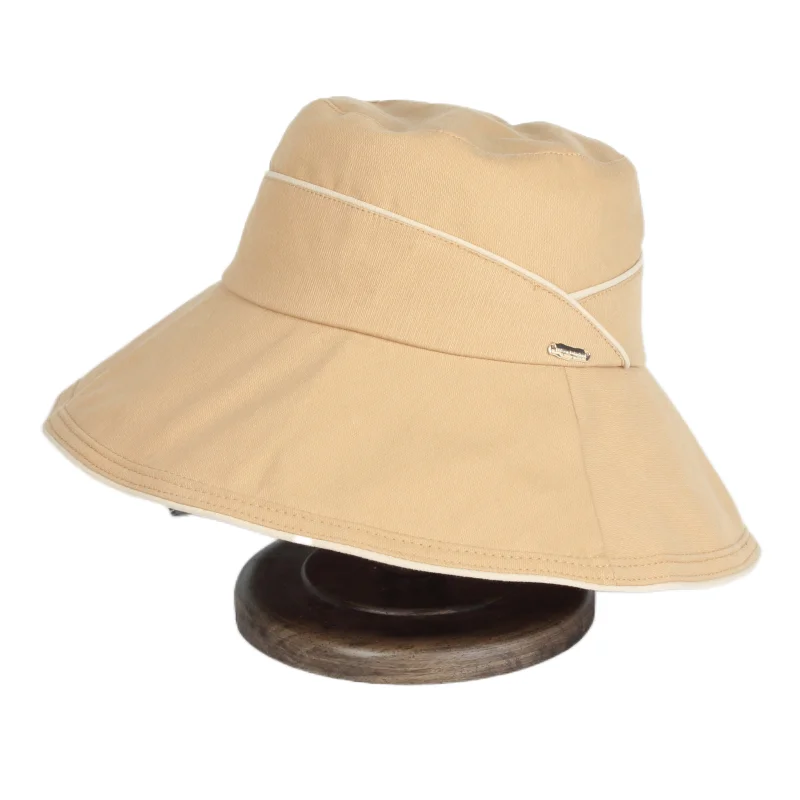 Wholesale Women Sunshade large Brim  Beach Bucket Hat England Fashion Spring Summer Autumn Accept Customized Logo Plain