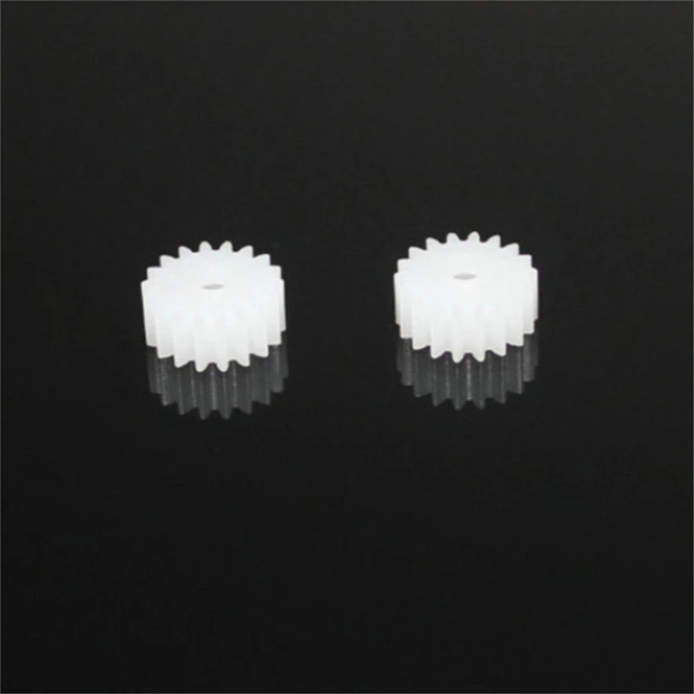 50PCS TT straight tooth motor gear 0.5 mold 18 tooth TT gear plastic gear 2.5A building block parts