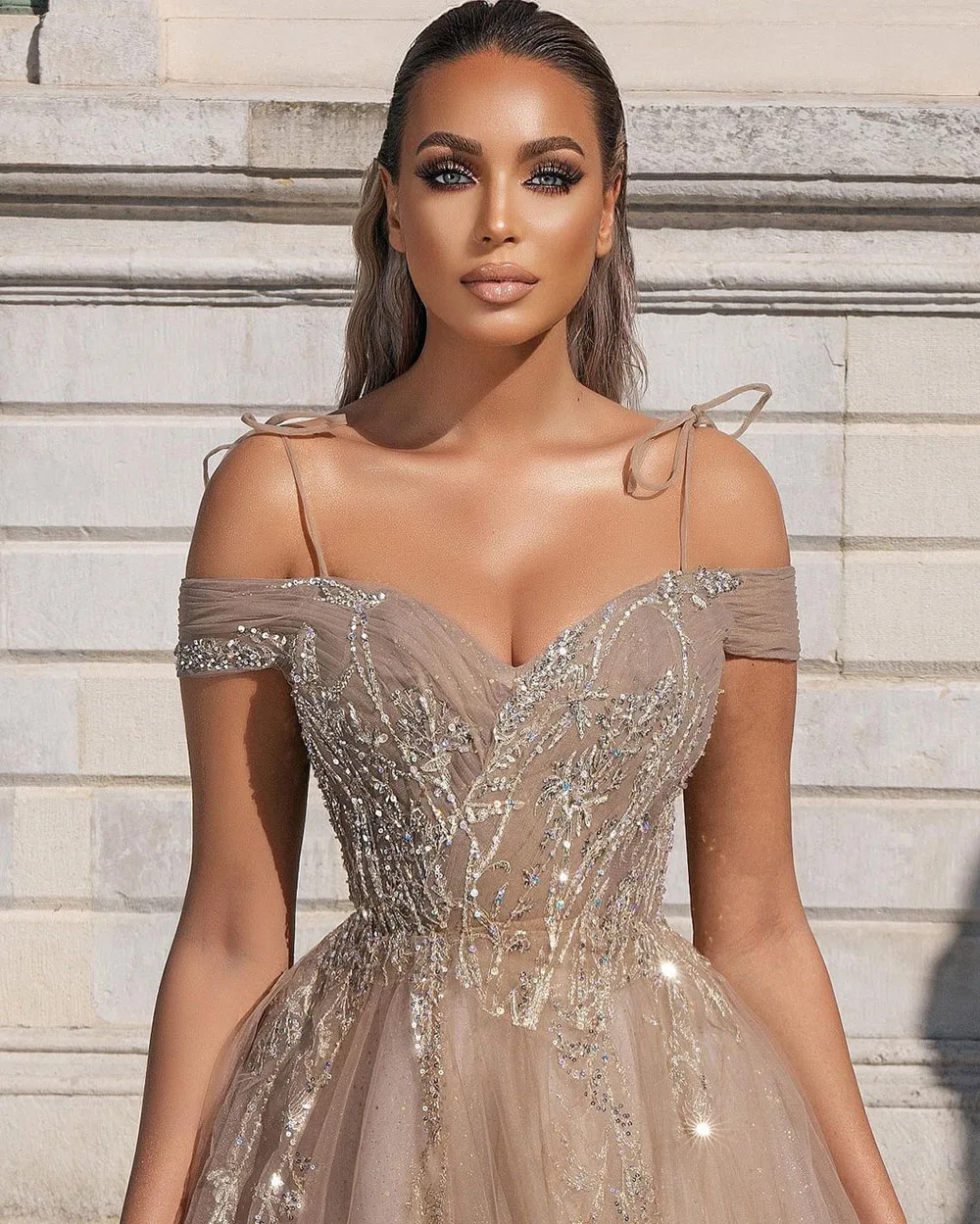 Sevintage perline di cristallo lungo Tulle abiti da ballo con spalle scoperte Appliques di pizzo abiti da sera abito da festa arabo saudita