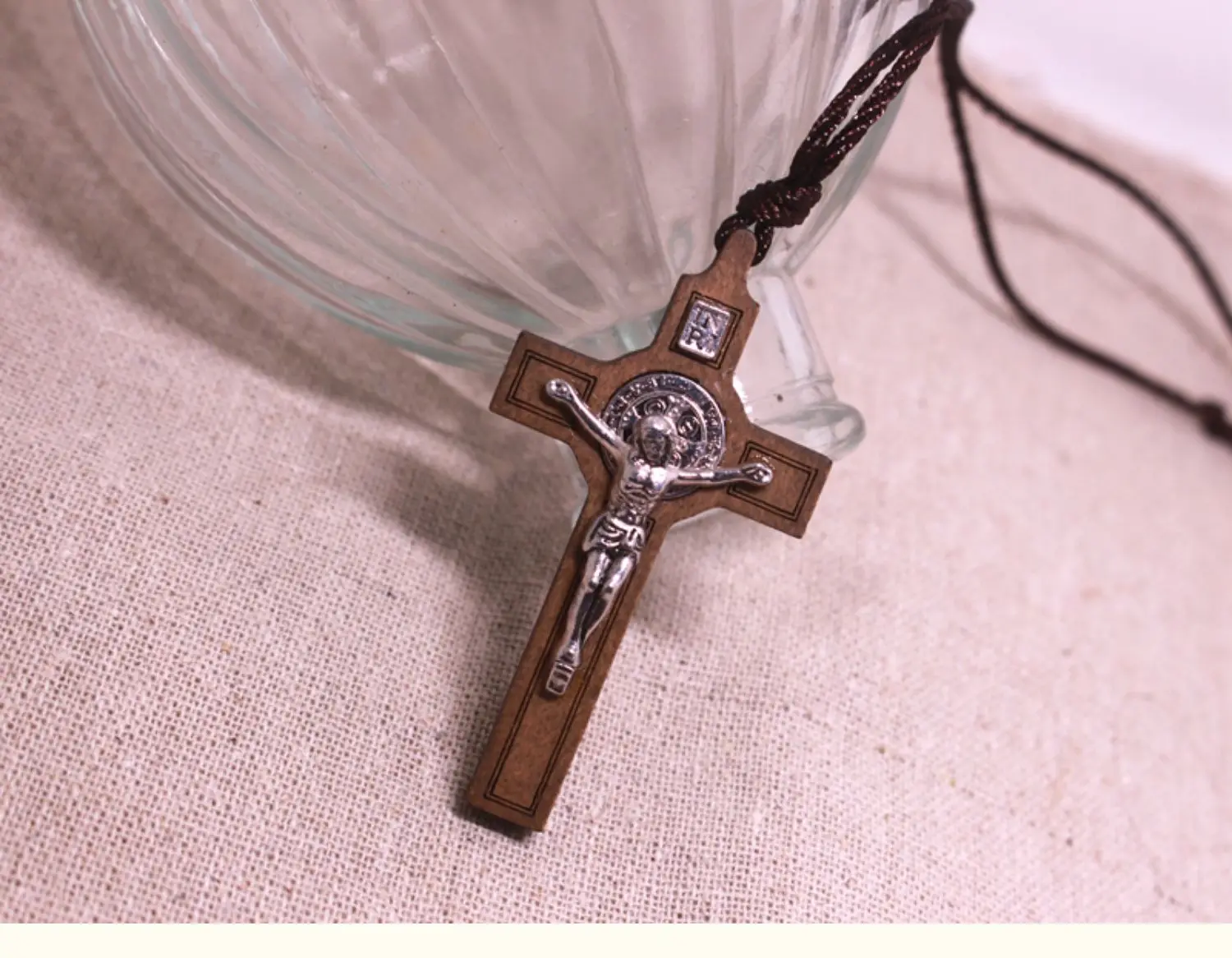Christian Jesus Holzkreuz katholische Kirche Retro Holz Anhänger Auto Jesus auf Kreuz Rosarios Catolicos Jezus Croix Kruzifix – Detail 6